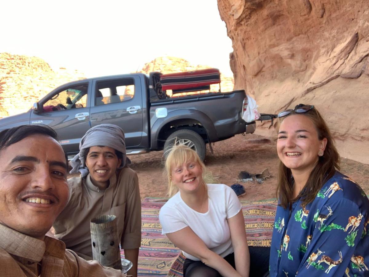 Wadi Rum Bedouin Tour With A Camp Eksteriør billede