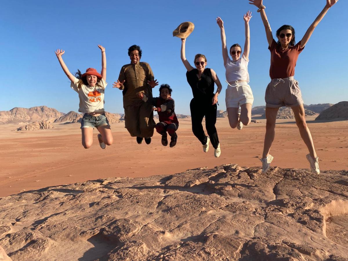 Wadi Rum Bedouin Tour With A Camp Eksteriør billede
